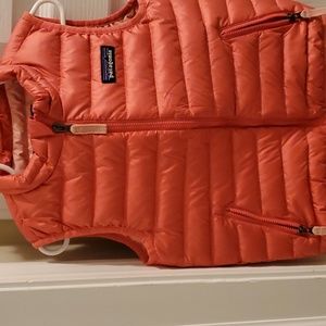 EUC $68 Patagonia Down Sweater Vest - Coral 3T